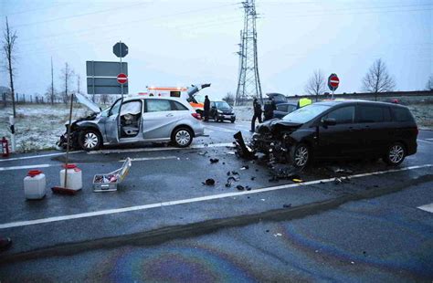 Unfall Auf L597 In Schwetzingen