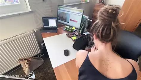 Milf Worker With Big Butt Is Fucked By The Boss And Filled Her Tight Pussy With Cum So That She