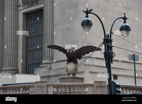 Eagles Outside The Chrysler Building New York Stock Photo Alamy