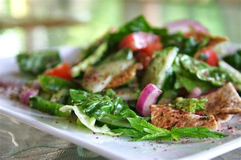 Effortnesslessly Fattoush Salad