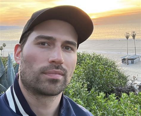 Who Is Derek Dixon Of The Oval? Actors Shocking…