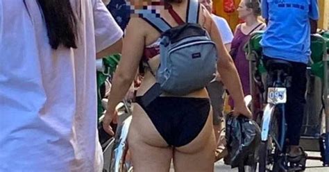 Ph N C M H Nh Nh N Du Kh Ch M C Bikini I D O Trong Khu Ph C H I An