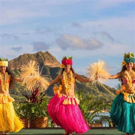 What To Wear To A Luau Read This First