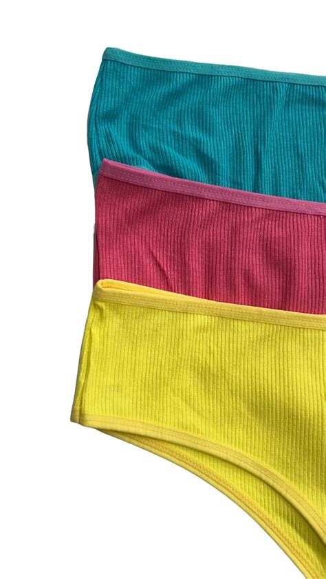 ADULTO Kit 3 calcinhas canelado de viscose cores variadas Confecções Folly Lingerie