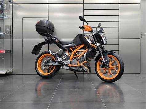 Купить б у KTM 390 Duke инжектор 6 передач в Москве чёрный naked bike 2014 года по цене 390 000