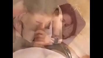 Apretada Toma Una Polla Blanca Monstruosa XVIDEOS