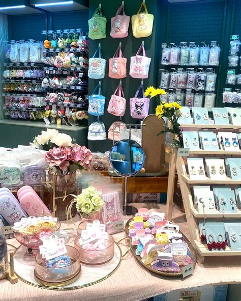 Officeworks Chadstone Store Hours and Services 13