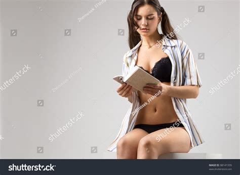 Tall Sexy Brunette Woman Black Lingerie Stock Photo 98141339 Shutterstock