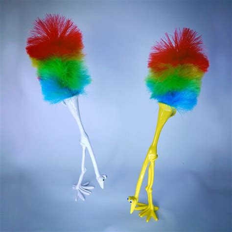 Fraido The Feather Duster Yellow Or White Expo Design Inc