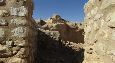 Убар: где находится и что посмотреть рядом