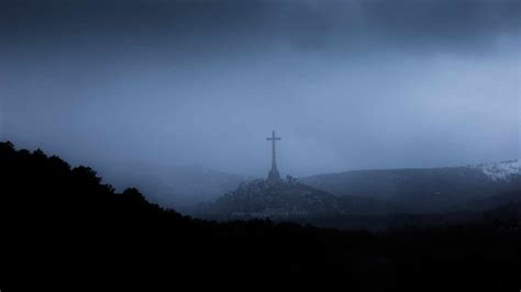 Tormenta Sobre El Valle De Los Ca Dos