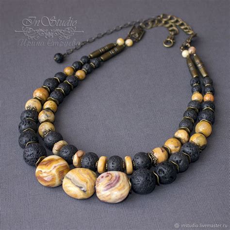 Колье, бусы ручной работы. Колье из крейзи агата и вулканической лавы ...