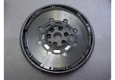 Маховик КПП-5 CAAA,CAAB Luk 415057410