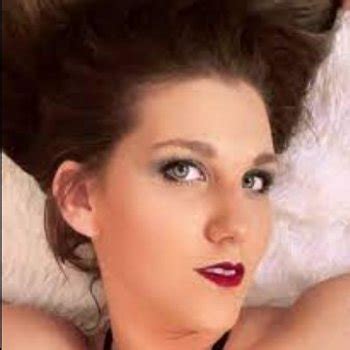 Elle Joyce Babe Page Watch This Pornstar On FreeOnes