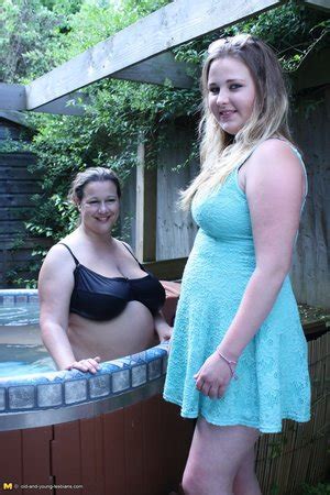 Blonde Lesbian Swimming Pool Xxx Dessert