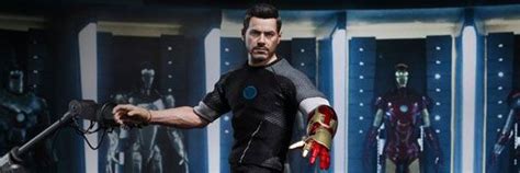 Hot Toys Iron Man Tony Stark Figure