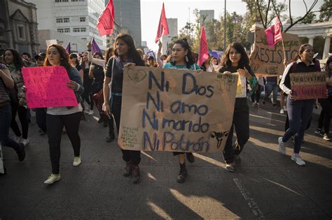 MILF Un Concepto Violento De Sexualidad Y Maternidad