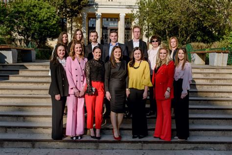 Široki Brijeg 53 naraštaj gimnazijalaca proslavio 10 obljetnicu mature Jabuka tv