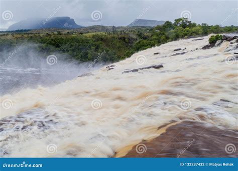 Canaima Lagoon waterfalls stock photo. Image of salto - 132287432