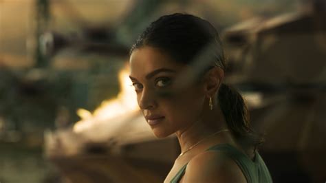 Deepika Padukone Deepika Padukone Punches Her Way Through Pathaan Looking Hot And Staying
