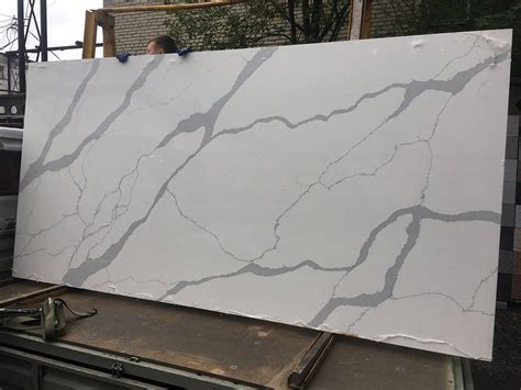 Столешница из кварца Calacata 7040 (1600х500х20 мм)