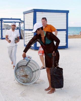 Busty Halle Berry Wearing Tiny Blue Bikini On The Beach Porn Pictures Xxx Photos Sex Images