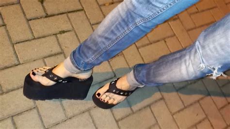 Platform Shoes And Latex Leggings Public Crossdressing Shemale Outdoor Outdoor Porn Xhamster