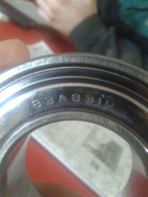 Обслуживание тормозной системы --> промежуточный подшипник приводного ...