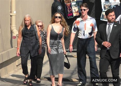 Joey King Sexy Spotted Flaunting Her Hot Figure As She Arrives At Jimmy Kimmel Live In