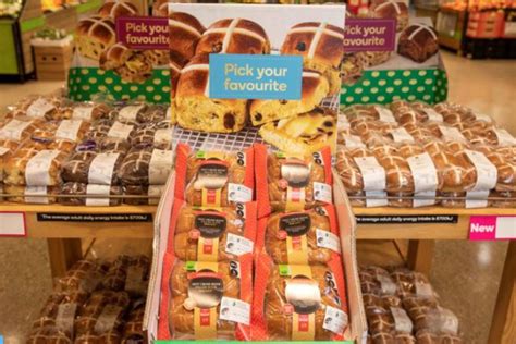 Woolworths Launch Lotus Biscoff Hot Cross Bun Flavour New Idea