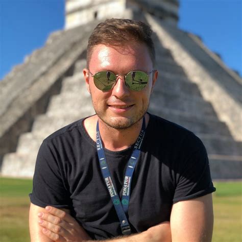 Амиго Томас