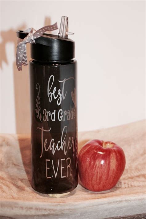 Ships Fast Personalized Teacher T Water Bottle Etsy Personalized