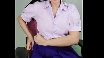 หลดนกเรยนมอปลายเลนซนเอาควยปลอมของแมมาเลน New New XVIDEOS