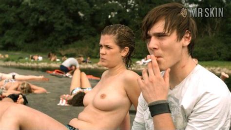 See Liv Lisa Fries Nude Liv Lisa Fries Naked Mr Skin