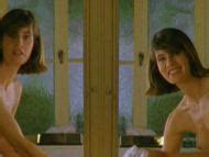 Naked Irène Jacob in Incognito