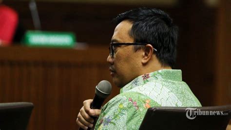 Imam Nahrawi Menyandang Status Tersangka Di KPK Ini Sekilas Profilnya