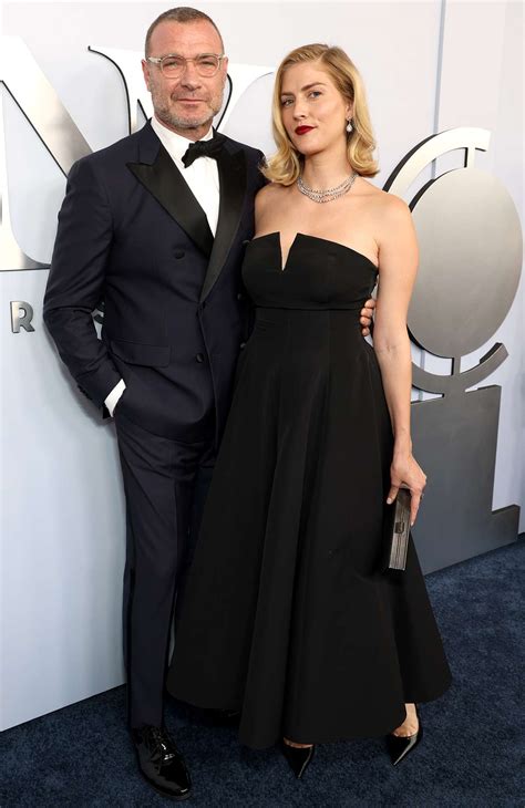 Tony Awards 2024 Red Carpet Arrivals Photos