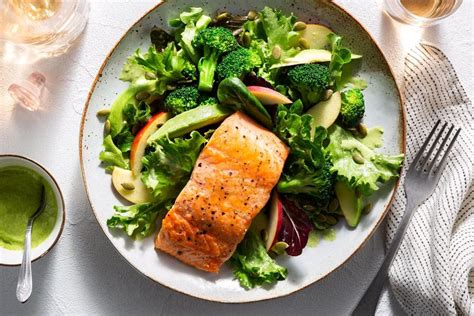 Seared Salmon With Green Goddess Salad Sunbasket