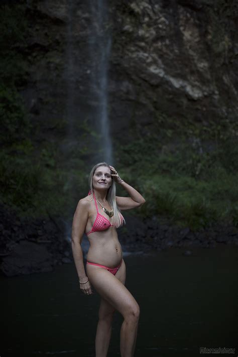 Bikini Model Kmk AI Enhanced Mega Twin Falls 0372 Topaz Sharpen Faceai Porn Pic