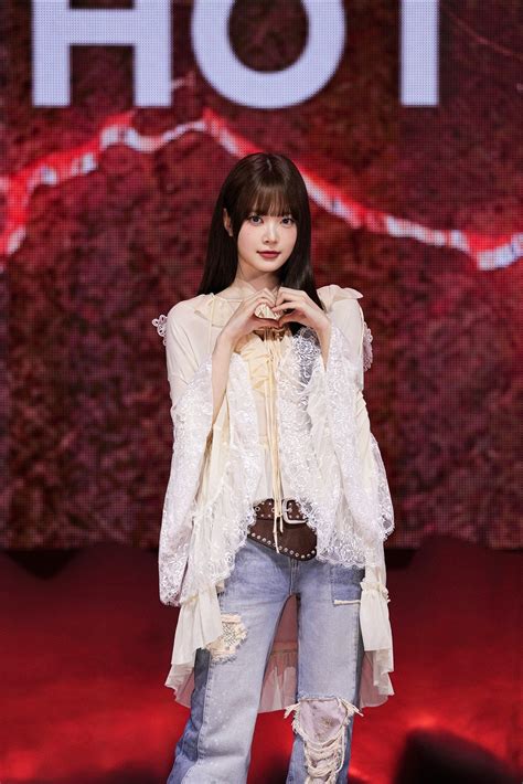 Le Sserafim Talks Th Mini Album Hot The Final Chapter Of Their Trilogy During Media