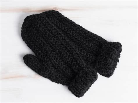 Варежки из шерсти мериноса тёмные - Интернет-магазин термобелья