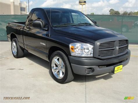 2008 Dodge Ram 1500 ST Regular Cab In Brilliant Black Crystal Pearl