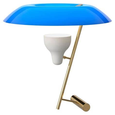 Lampada Da Tavolo Modello 548 In Ottone Lucidato Con Diffusore Blu Di