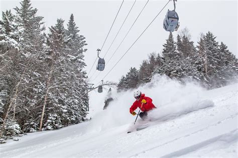 9 Best New Hampshire Ski Resorts to Visit This Winter