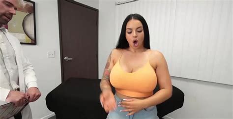 Super Thick Brunette Payton Goes To The Creampie Doc ZB Porn