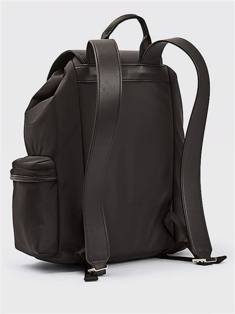 Рюкзаки Tommy Hilfiger ESSENCE AW0AW08853-0GJ для женщин Чёрный ...