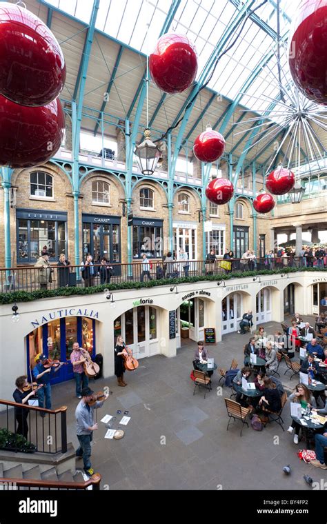 Restaurants Shops Covent Garden Former Market Hall Christmas