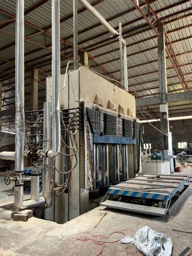 Hydraulic Hot Plywood Press Machine At Rs In Ahmedabad Id