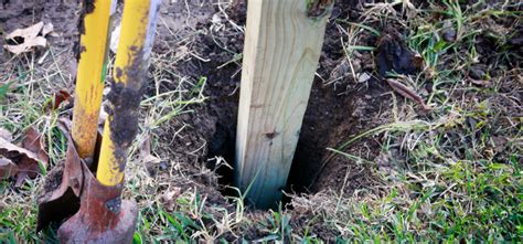 How To Concrete A Fence Post – 5 Easy Steps