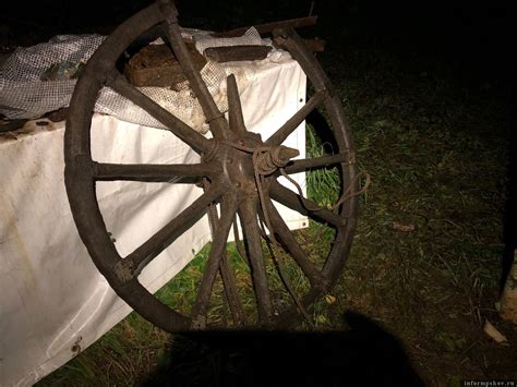 Старинное колесо от кареты нашли в Себежском районе